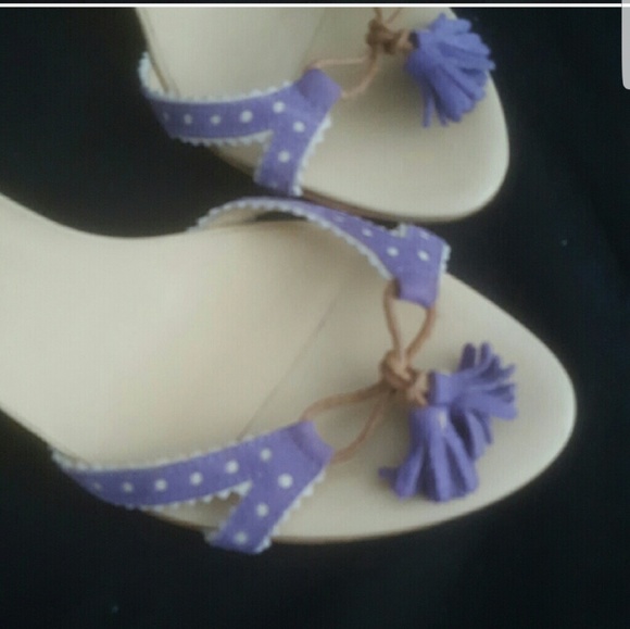 BURBERRY 6.5 womens shoes GREAT CONDITION - Picture 3 of 6